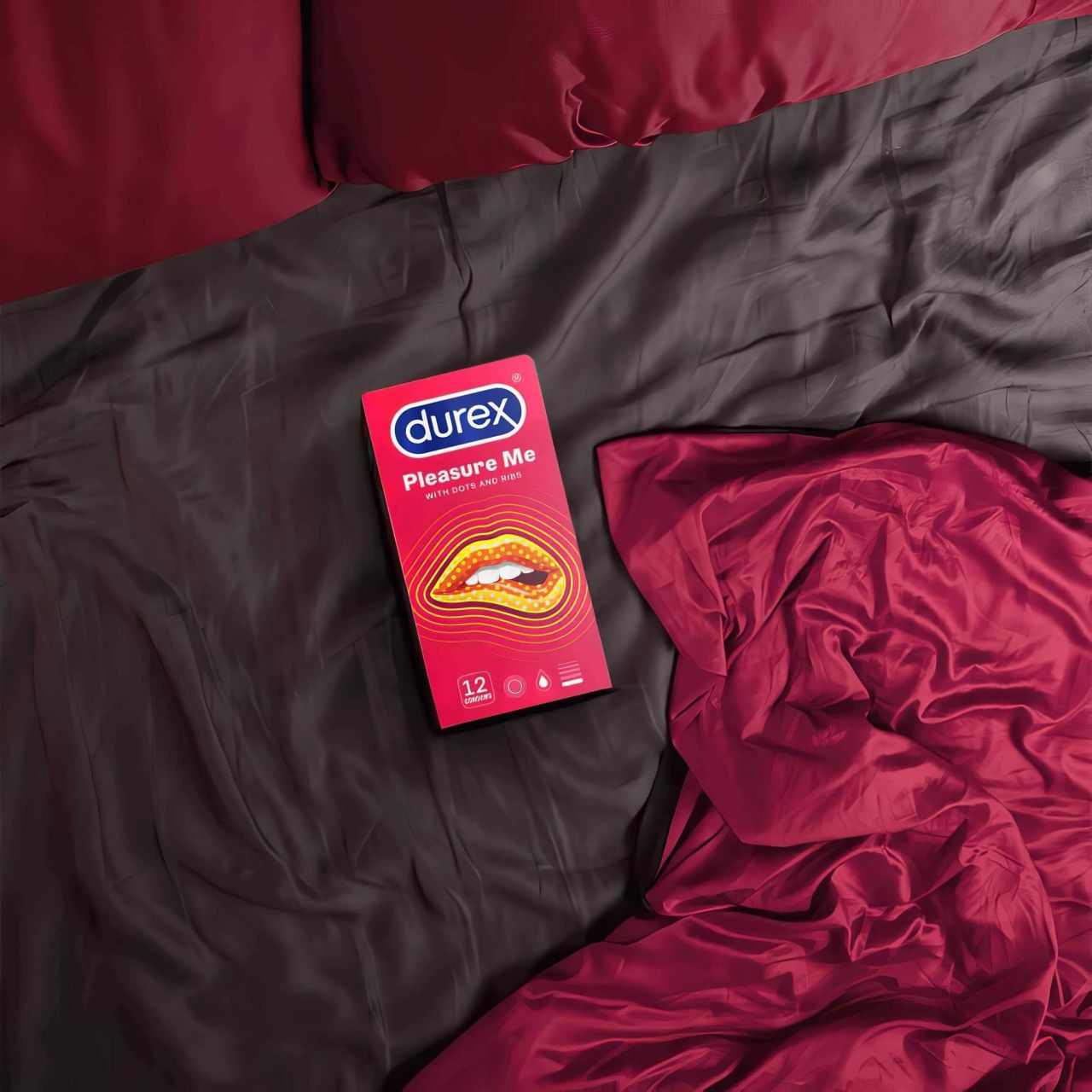 Durex Emoji PleasureMe - bordázott-pontozott óvszer (12db) Durex Emoji PleasureMe - bordázott-pontozott óvszer (12db)